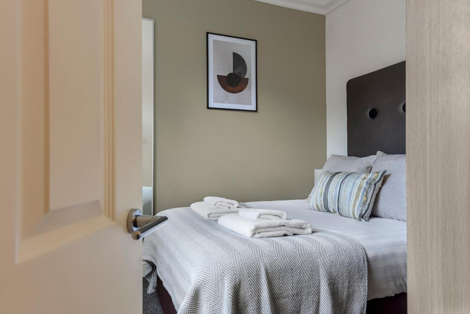 The West Kensington Collection Apartment Лондон Екстериор снимка