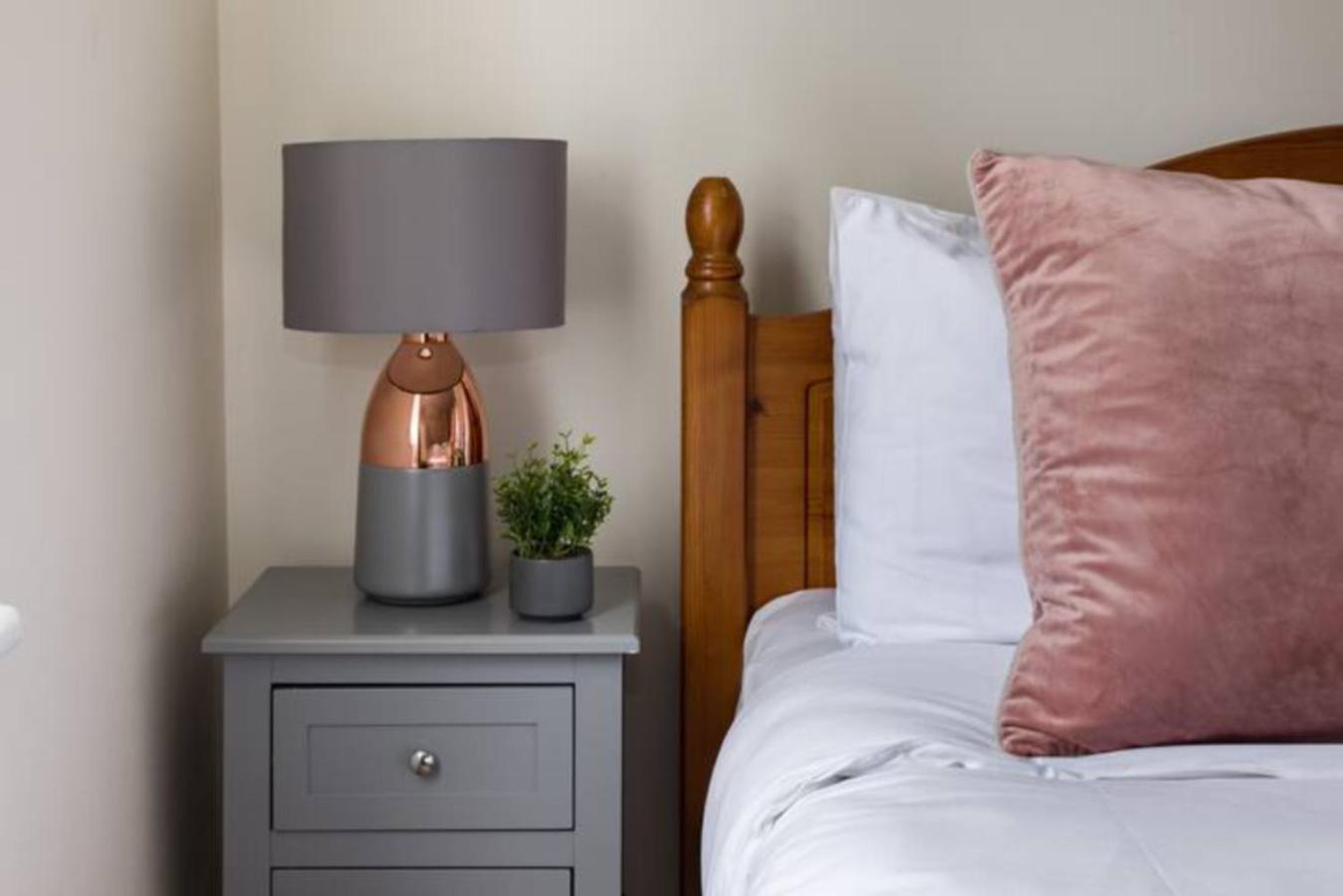The West Kensington Collection Apartment Лондон Екстериор снимка