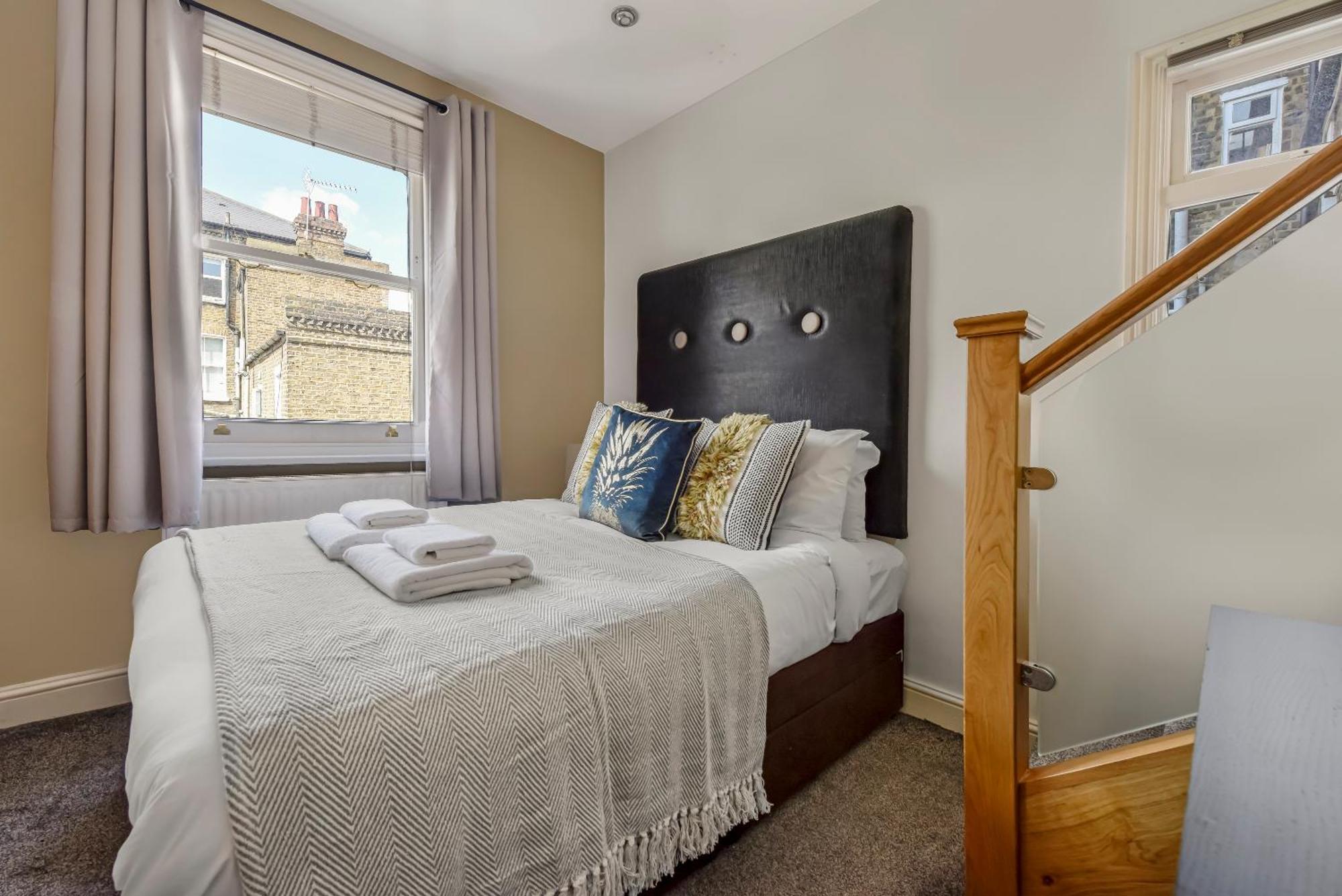 The West Kensington Collection Apartment Лондон Екстериор снимка